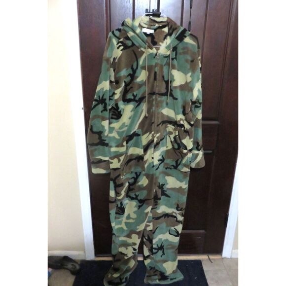 Men's Hooded Onesie  Fleece SleepwareCamo  -Alexander Del Rossa   Size 2XL - Picture 1 of 4